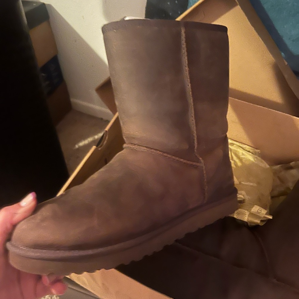 UGGS brown boots
